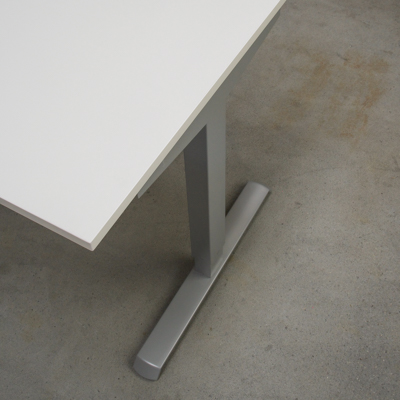 Schreibtisch steh/sitz | 100x80 cm | Weiß mit silbernem Gestell